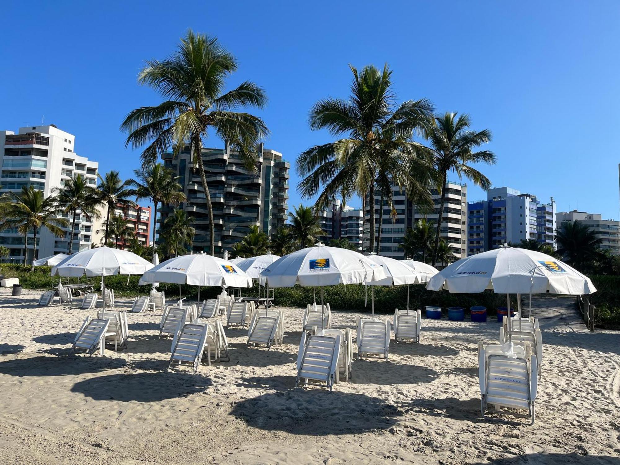 FLAT RIVIERA COM AR A 150 m DA PRAIA - PROMOÇÃO DISPONÍVEL de 06 a 11 de Novembro - APROVEITE ! Riviera de Sao Lourenco Extérieur photo