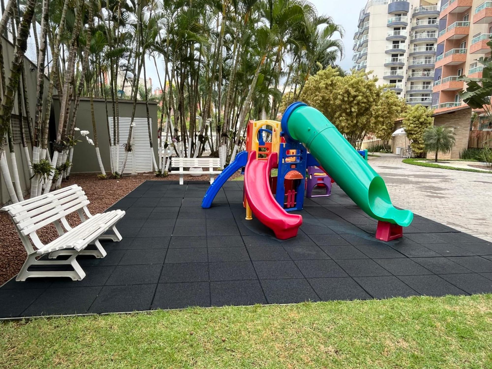 FLAT RIVIERA COM AR A 150 m DA PRAIA - PROMOÇÃO DISPONÍVEL de 06 a 11 de Novembro - APROVEITE ! Riviera de Sao Lourenco Extérieur photo