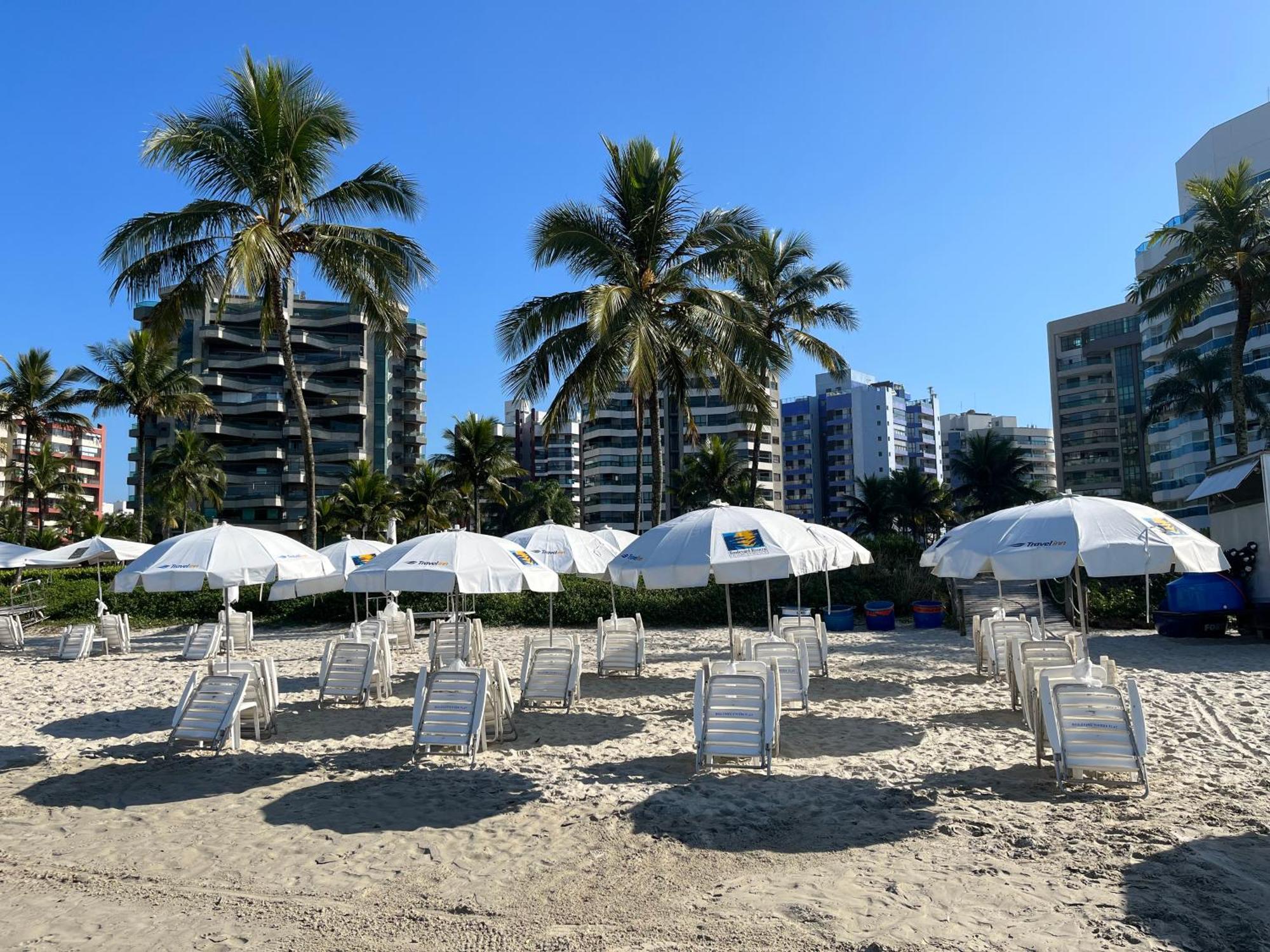 FLAT RIVIERA COM AR A 150 m DA PRAIA - PROMOÇÃO DISPONÍVEL de 06 a 11 de Novembro - APROVEITE ! Riviera de Sao Lourenco Extérieur photo