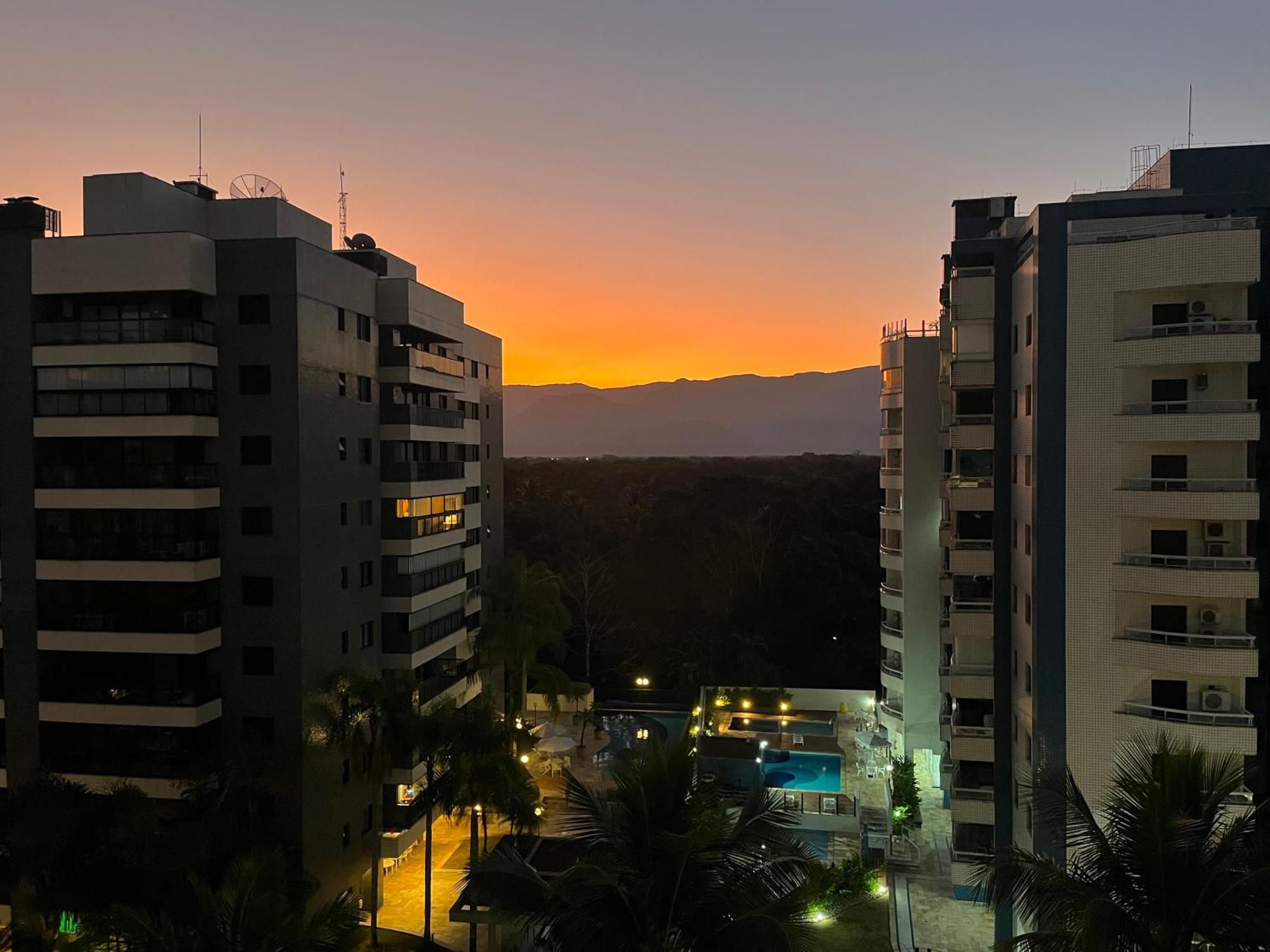 FLAT RIVIERA COM AR A 150 m DA PRAIA - PROMOÇÃO DISPONÍVEL de 06 a 11 de Novembro - APROVEITE ! Riviera de Sao Lourenco Extérieur photo